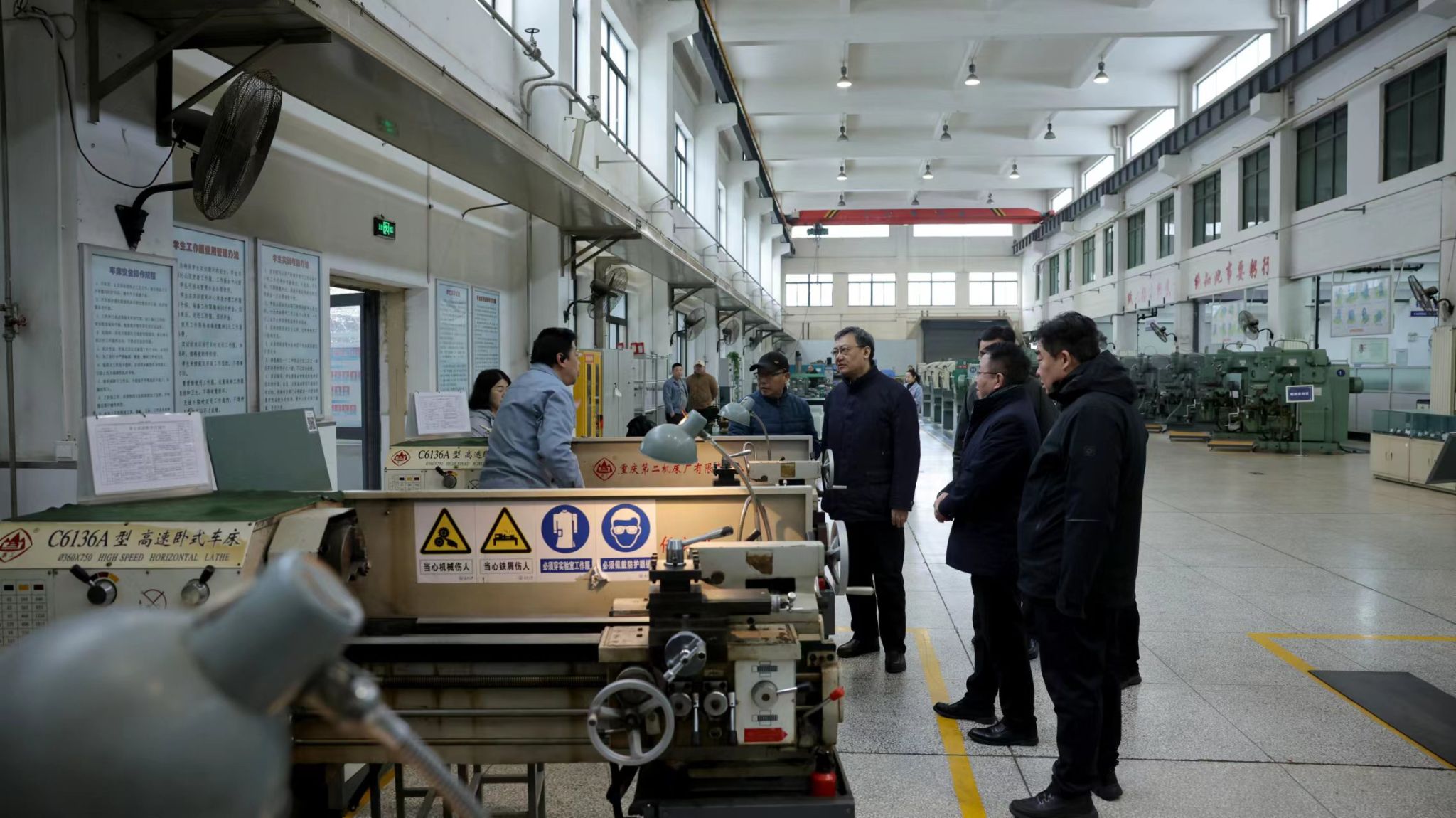 校领导带队检查 校领导带队检查